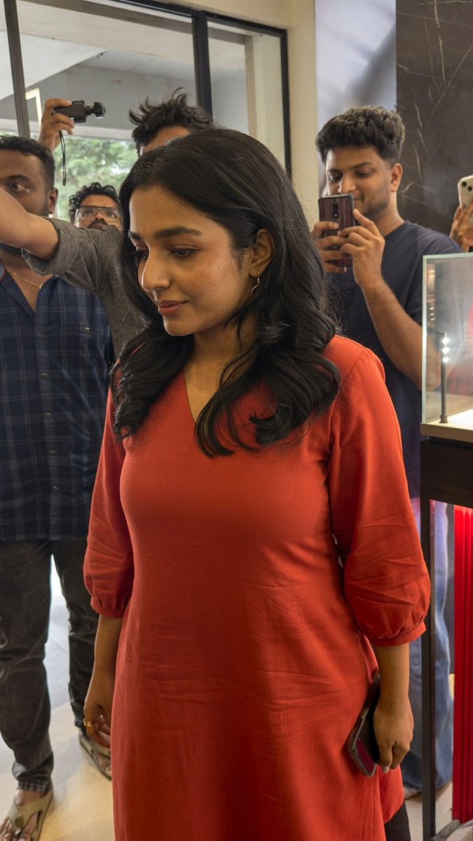 Rajisha Vijayan snapped at a store in Kochi. ❤️ #RajishaVijayan