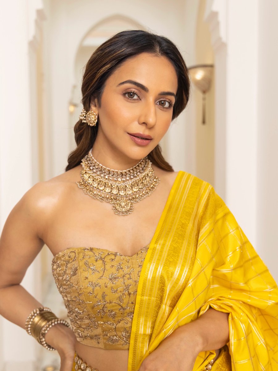 RakulPreet Singh 😍💛 Latest HD Photos
