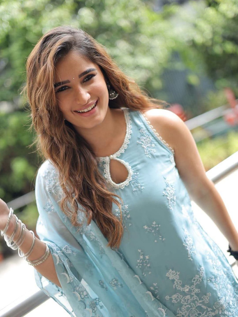 Rasha Thadani F09fa9b5f09f988d Latest Hd Photos