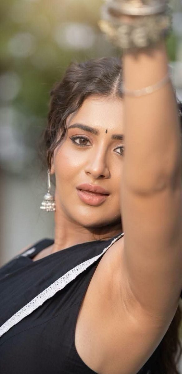 Rashi singh 😻🖤😻 Latest HD Photos