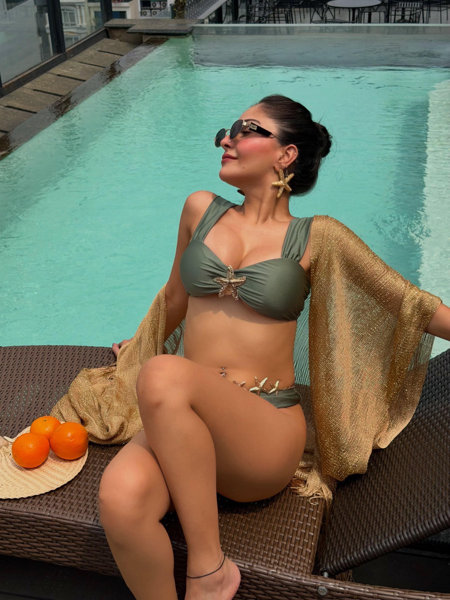 Saanyaa Khatterr #SaanyaaKhatterr Latest Photos