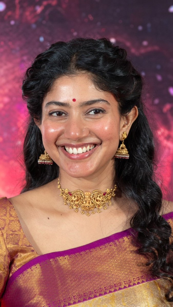 Sai Pallavi made an elegant traditional appearance at the #Ramayana trailer launch event. ❤️ #SaiPallavi