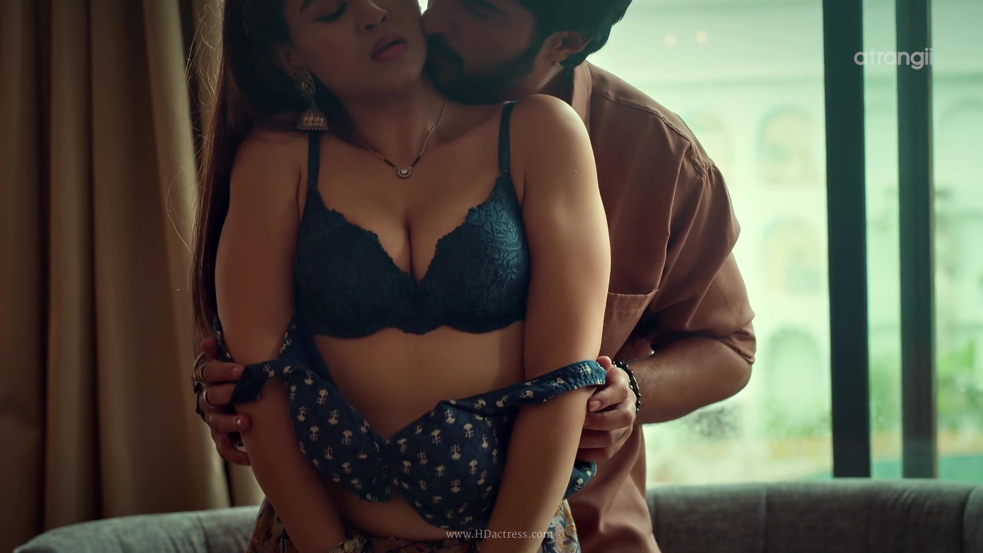 Priyanka Khatwani, Cockpit web series, Atrangii series, Priyanka Khatwani romance, Priyanka Khatwani liplock, lingerie photo series, hot web series scenes, Atrangii original
