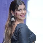 Yashika Aannand F09fa9b6f09f98bb Latest Hd Photos