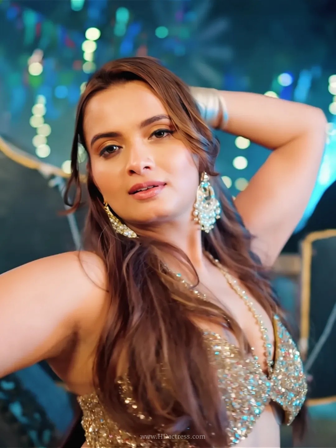 Neelam Giri gorgeous dance performance photos in glittering gold lehanga choli.. - Image 3 Neelam giri cute photos with loose hair
