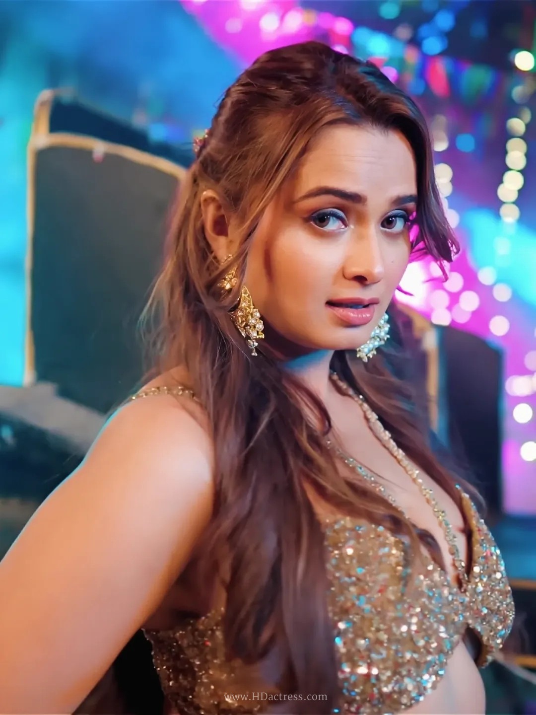 Neelam Giri gorgeous dance performance photos in glittering gold lehanga choli.. - Image 8 Neelam giri magnetic eyes