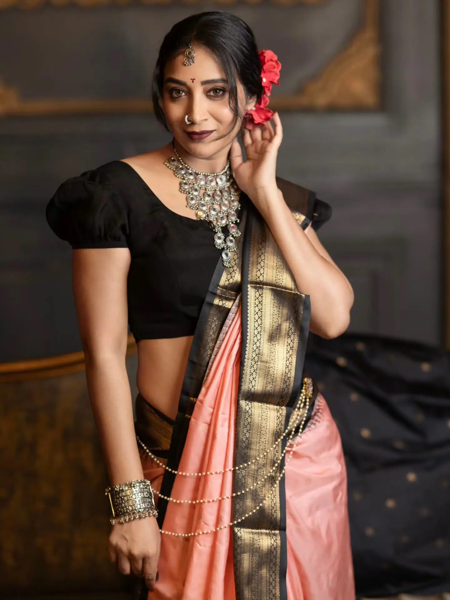 Bhanu Sree In Traditional Jewellery Pink Saree Black Blouse