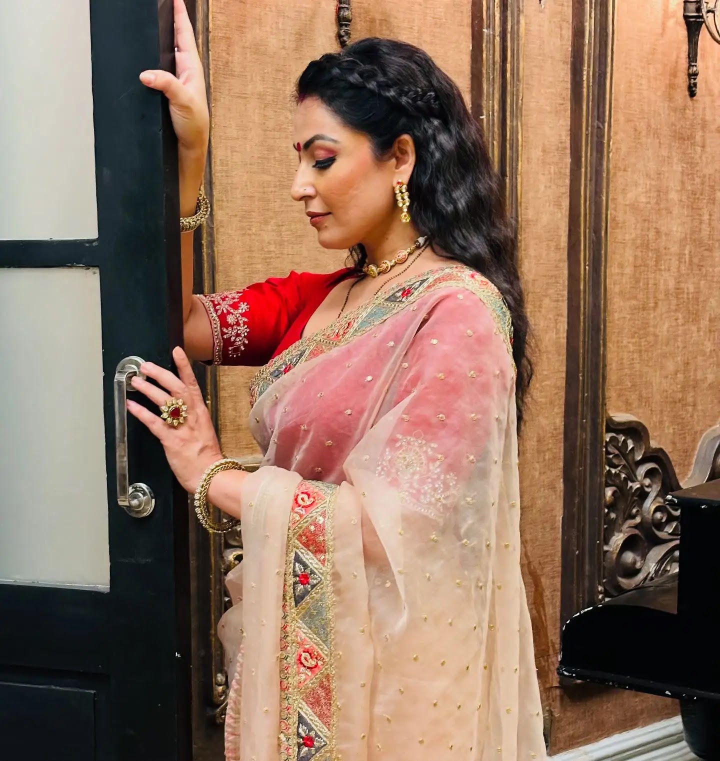 Ethnic Glam Rashika Matharu Shines in Traditional Ensemble - Image 7 Ethnic Glam Rashika Matharu Shines in Traditional Ensemble - Image 7