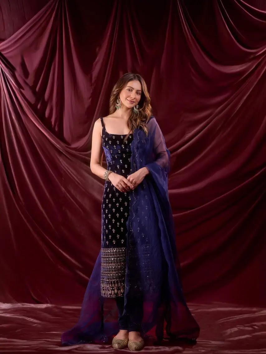 North Delhi Actress Rakul Preet Singh Stunning Looks In Blue Gown - Image 5 North Delhi Actress Rakul Preet Singh Stunning Looks In Blue Gown - Image 5