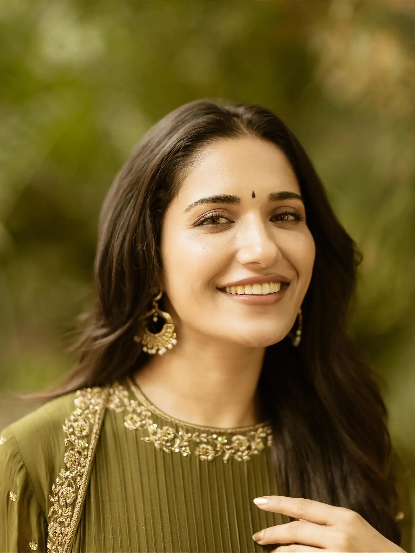 Ruhani Sharma Looks Beautiful In Green Dress