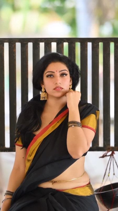 Avantika Mohan Stuns in Bold Waist Chain & Midriff Reveal Photoshoot