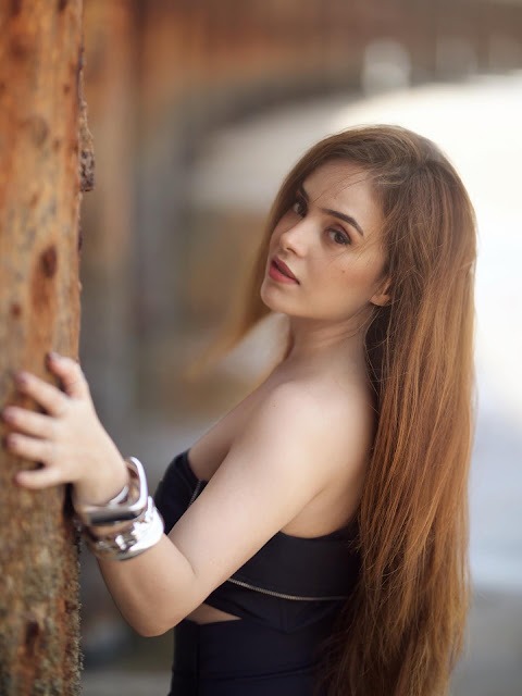 Simran Dhanwani in black co-ord outfit Simran Dhanwani in black co-ord outfit