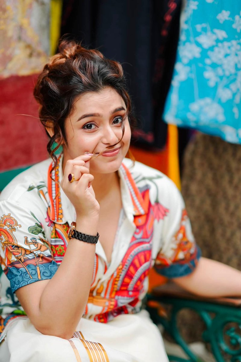 Mokksha F09fa4a9f09fa5b0 Latest Hd Photos