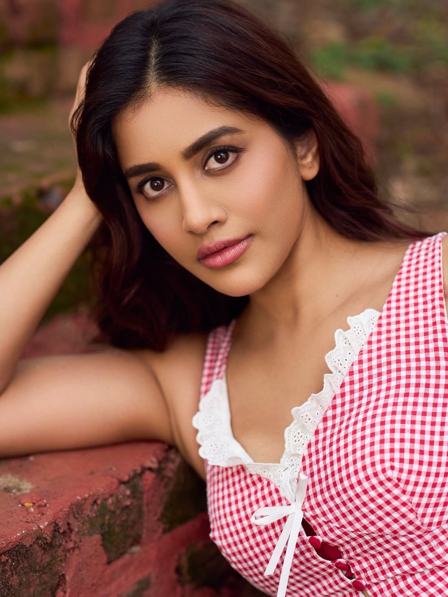 Nabha Natesh F09fa9b7f09fa5b0 Latest Hd Photos