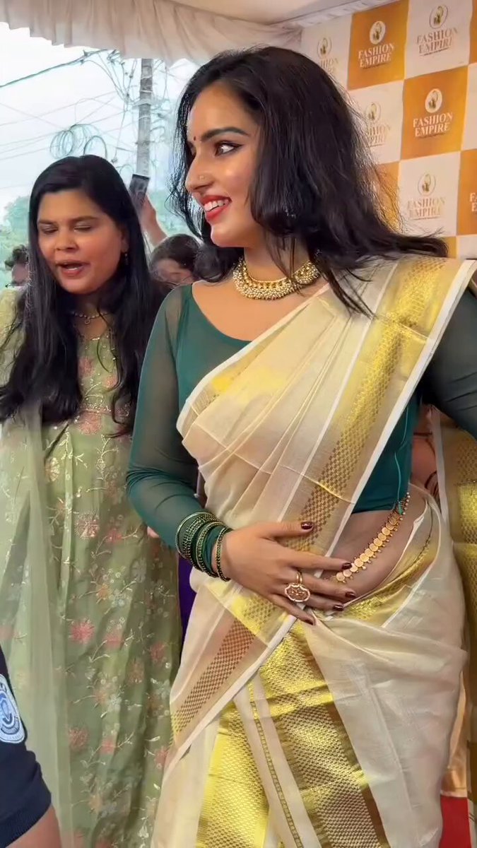 Pinned Malavika Menon F09fa5b0f09f9296 Latest Hd Photos