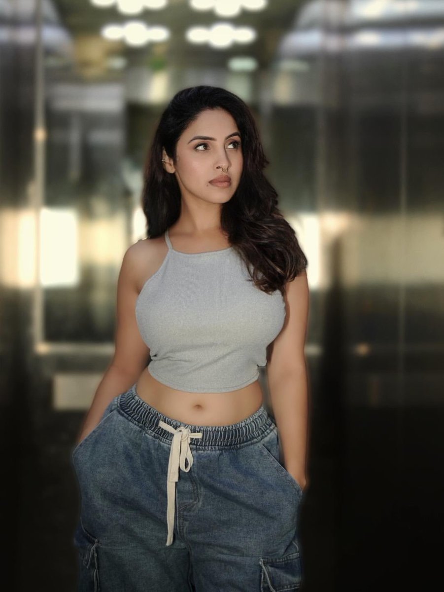 Priyanka Kholgade F09fa5b5f09fa5b0 Latest Hd Photos 8