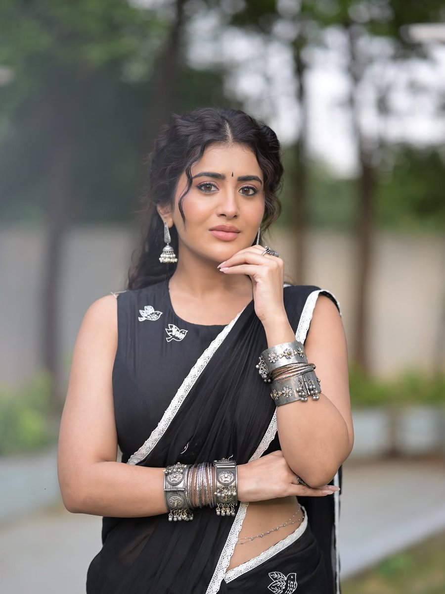 Rashi Singh Sexy Black Saree Latest HD Photos