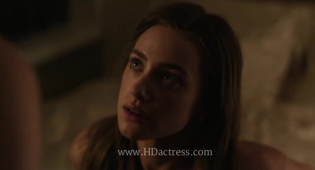 Lili Reinhart sexy - The Love Hypothesi (2026)