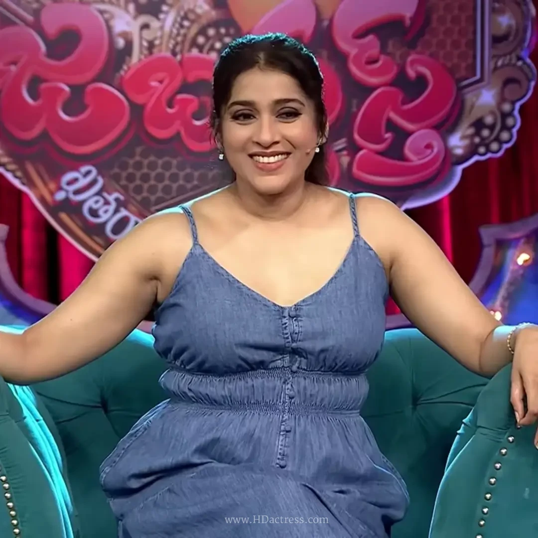 Rashmi Gautam Measurements: 34-28-36 in (34B bra size)