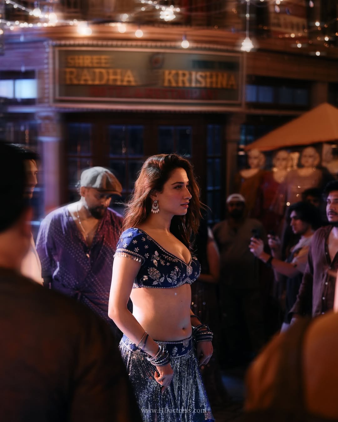 Tamannaah Bhatia Sizzles in Bold Sweetheart Neck Saree Blouse Photoshoot