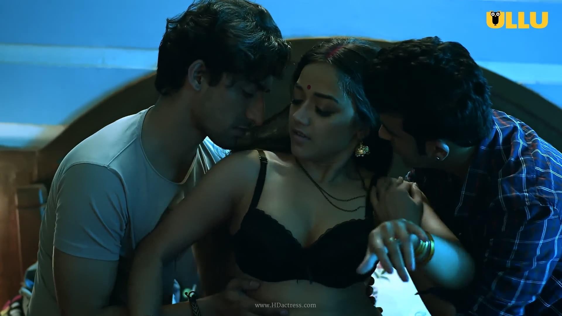 Pallavi Basu glamorous photos from Palang Tod Aadha Adhura Pyaar Part 1