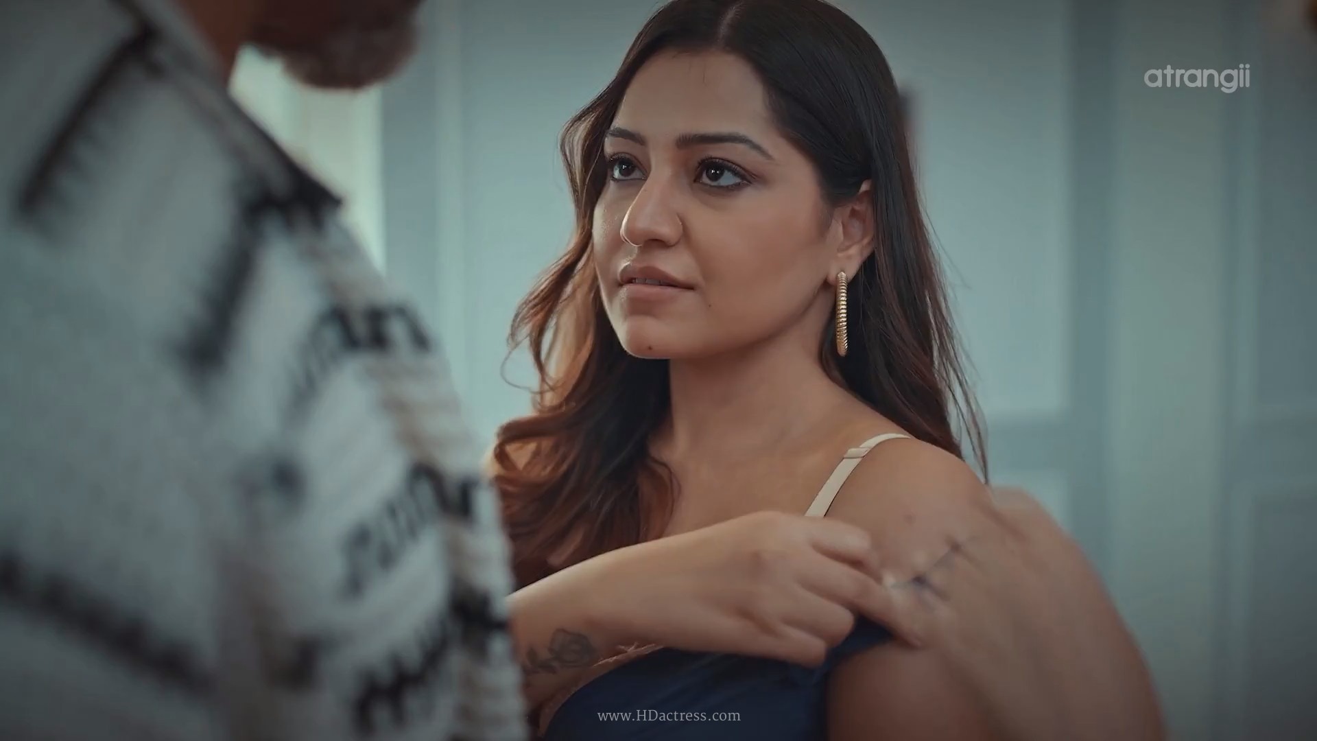 Naa Tum Jaano Naa Hum Part-2 (2025) S01 E04-E06 Atrangii Hindi Hot Web Series | WEB-DL X264 1080p | 720p | 480p | Download