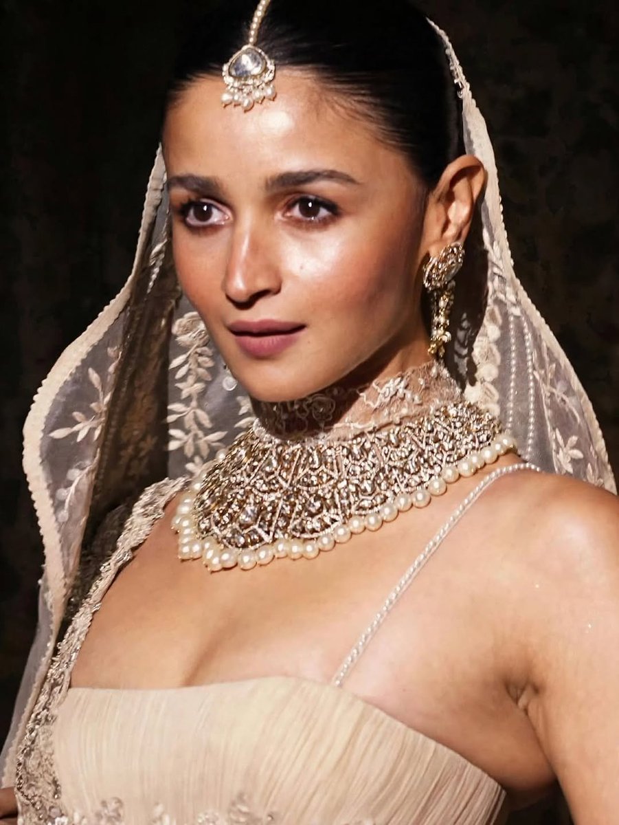 Alia Bhatt Latest Captures