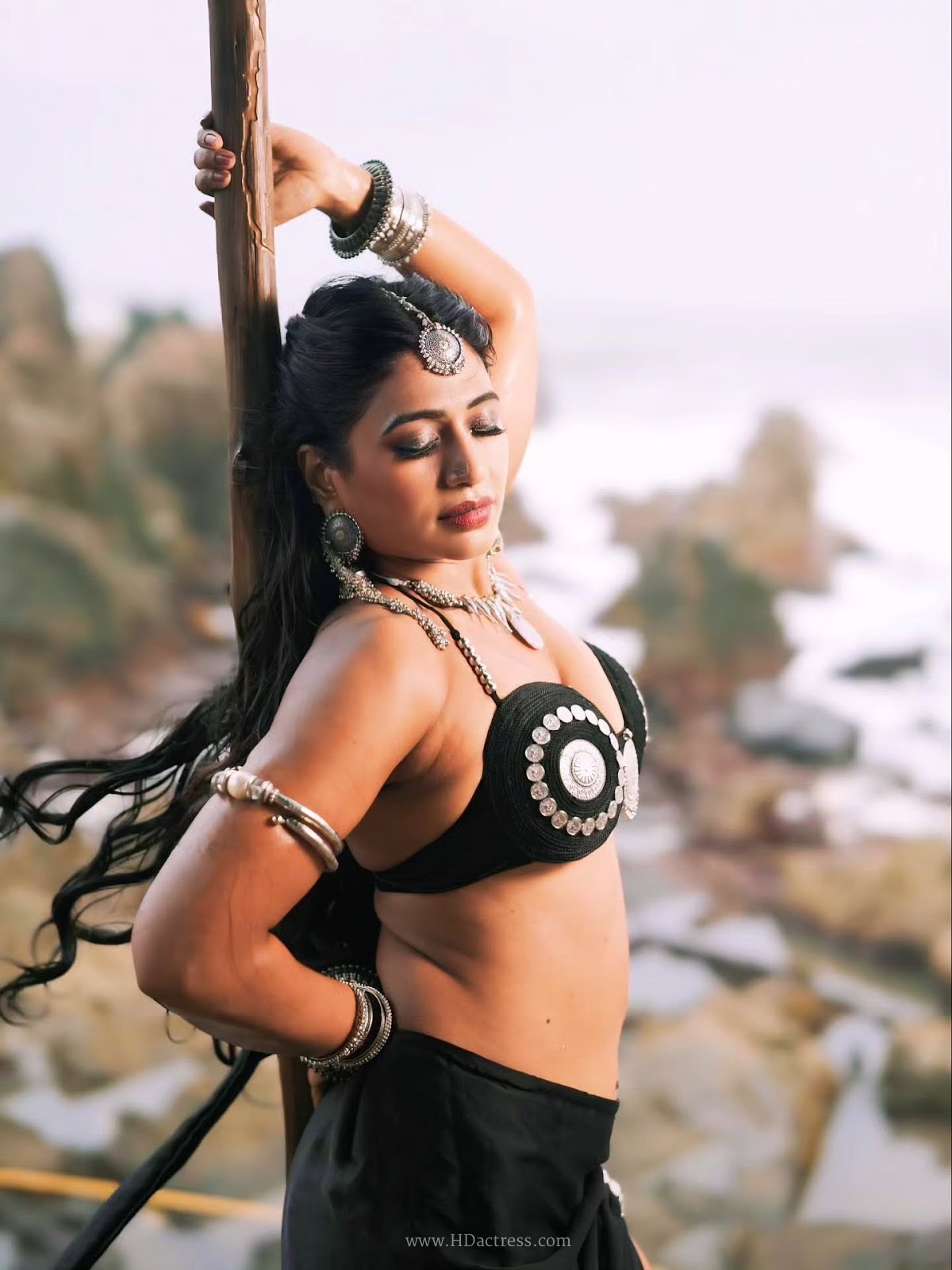Rashmi Chatterjee wearing black tribal inspired resort wear Rashmi Chatterjee wearing black tribal inspired resort wear