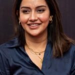 Mahima Nambiar snapped at #Mandaadi show. ❤️ #MahimaNambiar