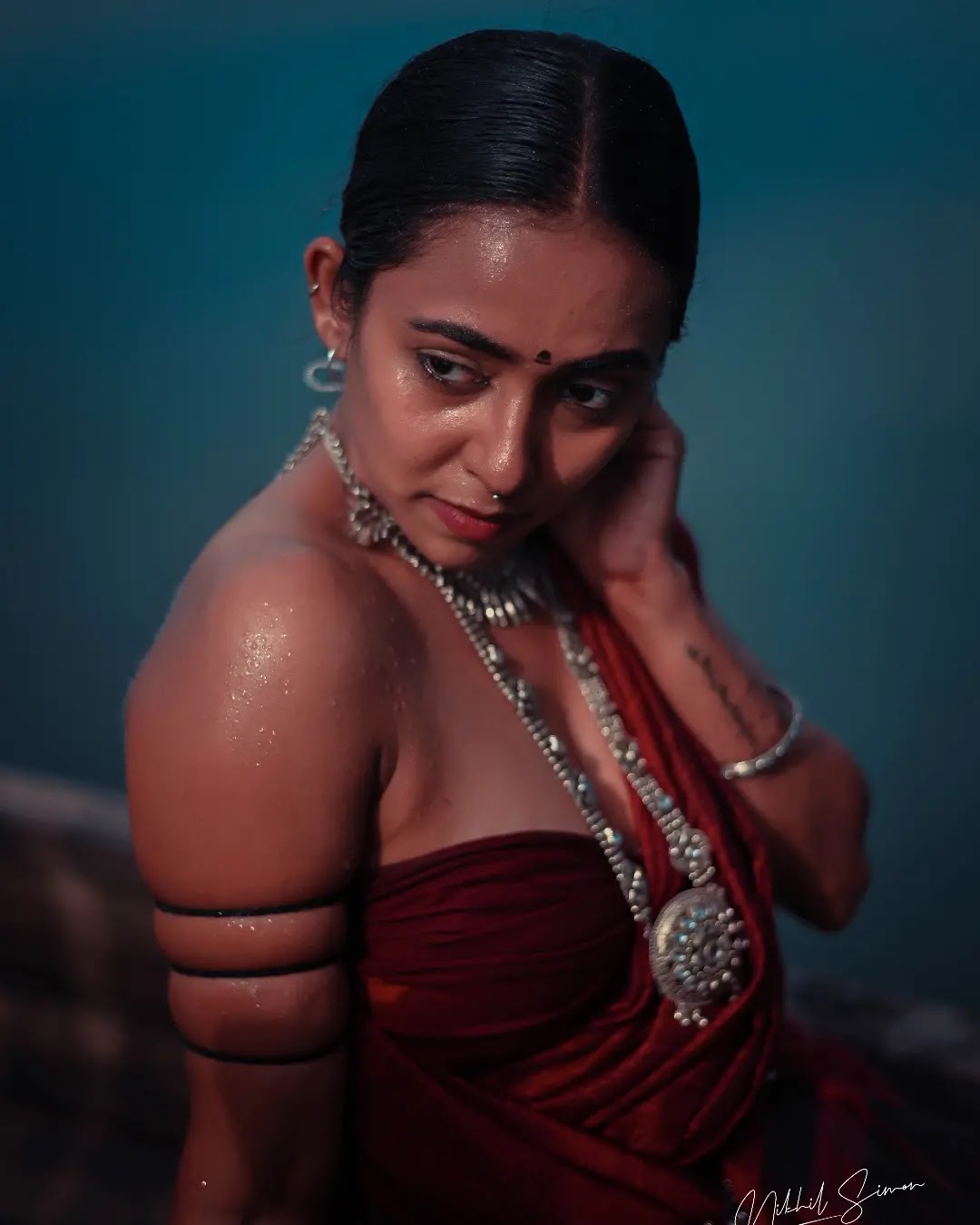 Adithi Chinnu wearing rust red and maroon draped saree Adithi Chinnu wearing rust red and maroon draped saree