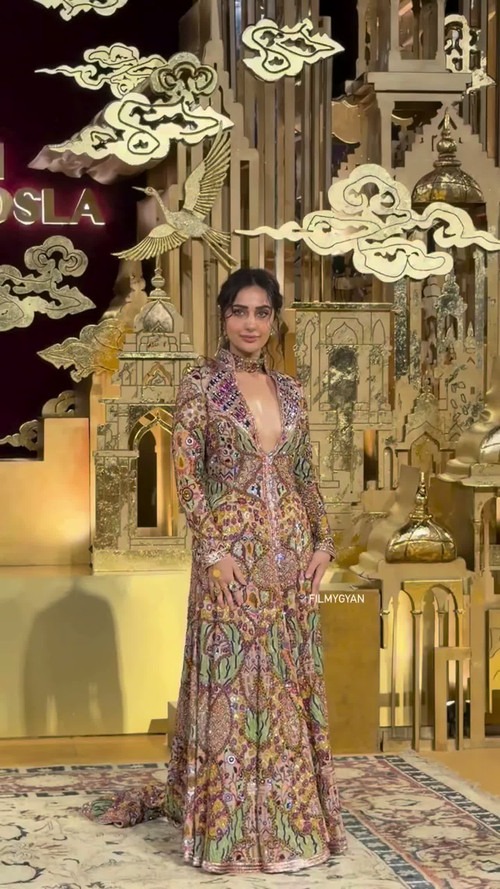 Kusha Kapila Glamour plunging neckline Look