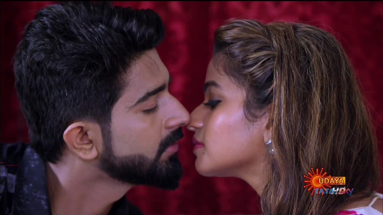 Nithya Ram Kissing Romance Scenes That Went Viral Overnight