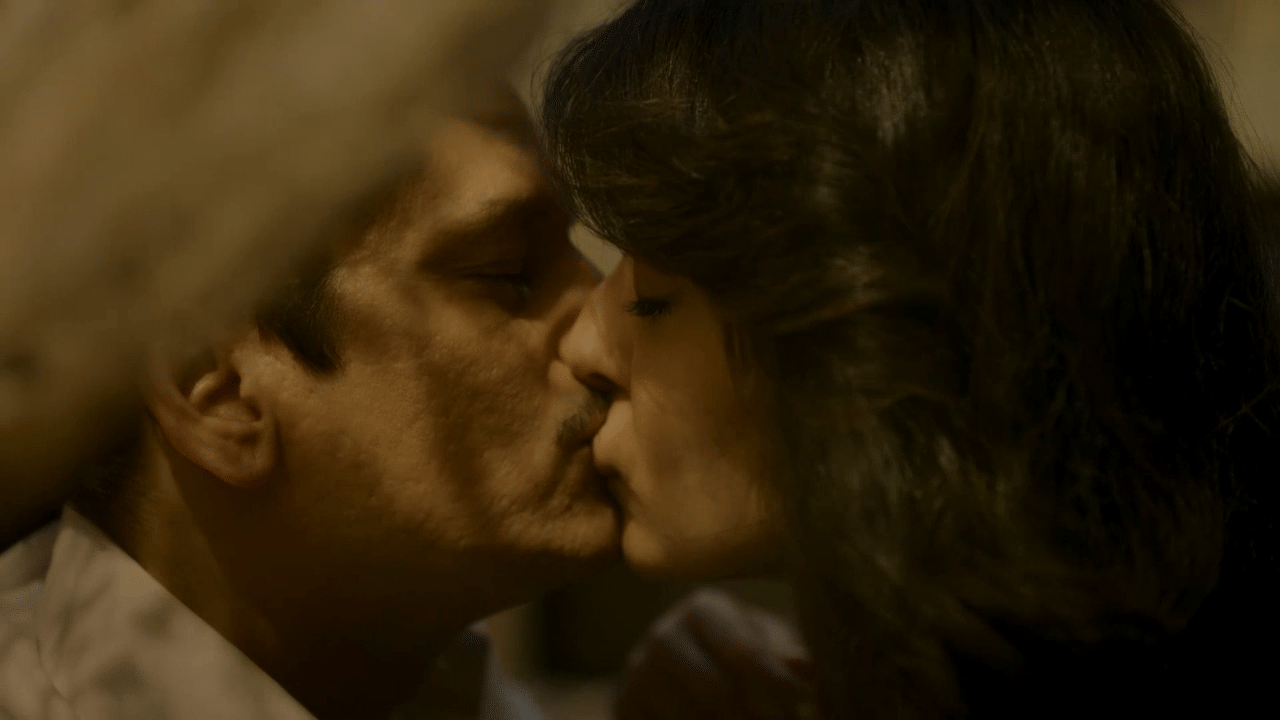 Kritika Kamra Hot Liplock in Matka King Scene Drops Jaw