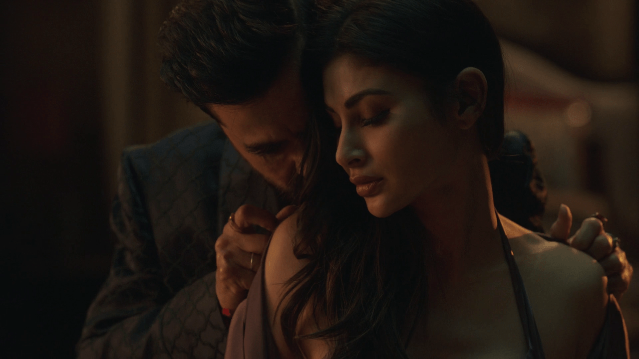 Mouni Roy’s Boldest On-Screen Romance: Inside Ab Hoga Hisaab