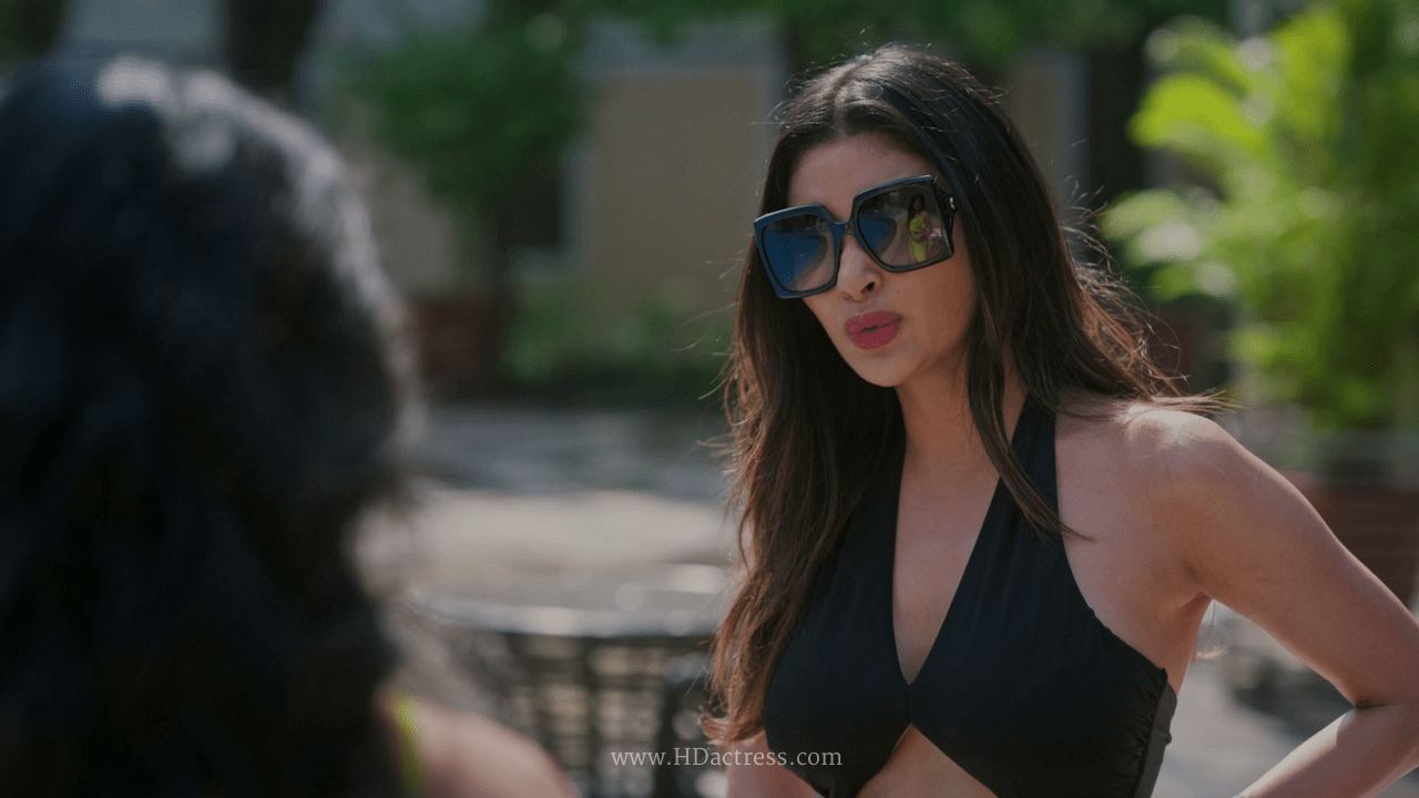 Mouni Roy sexy navel in bikini