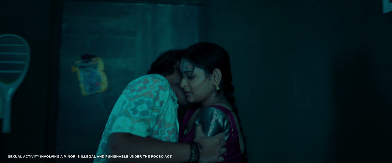 Vasavi Ganesan Bold Stills and Kissing Moment from Telugu Movie Hushar Pittalu