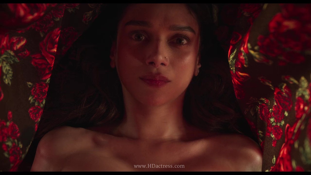 Unseen Photos: Aditi Rao Hydari Turns Up the Heat in Lust Stories 3 Shoot