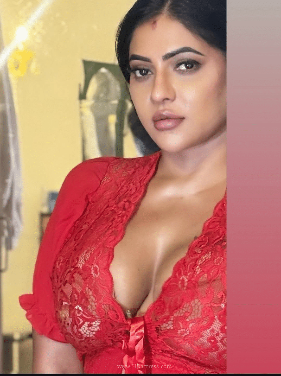 Reshma Pasupaleti Red Lace-Trimmed Short Nightgown Look – Viral Busty Subscribers Special Gallery