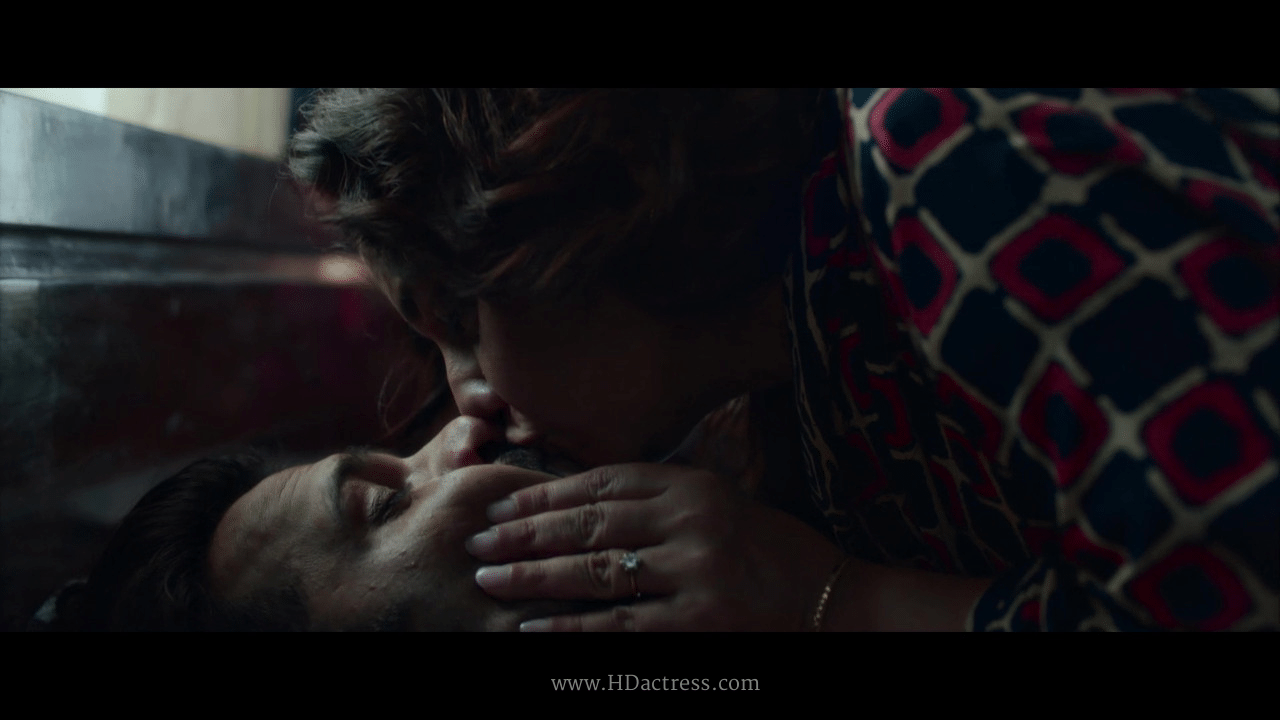 Divya Dutta Steamy Liplock & Sensual Romance – Viral Erotic Photos You Can’t Miss