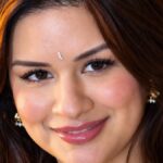 Avneet Kaur HD Face card Image