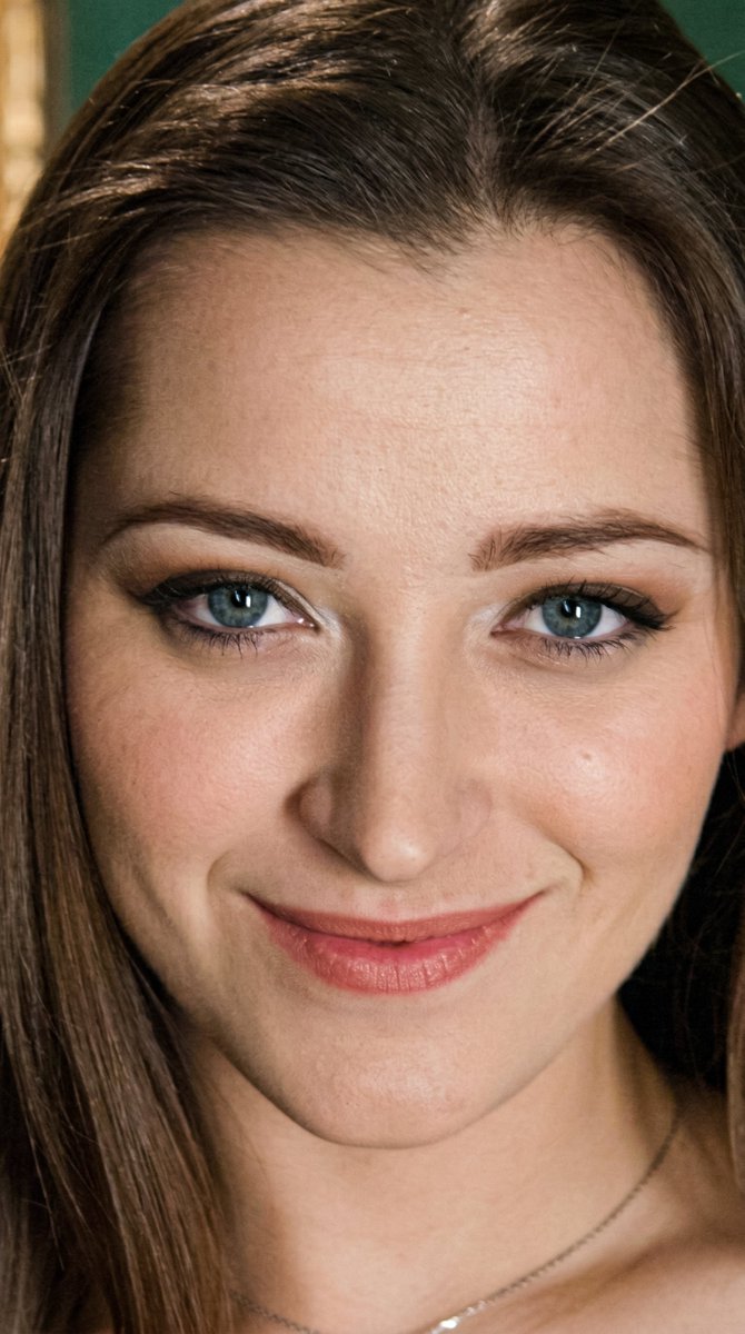 Dani Daniels HD Face card Image