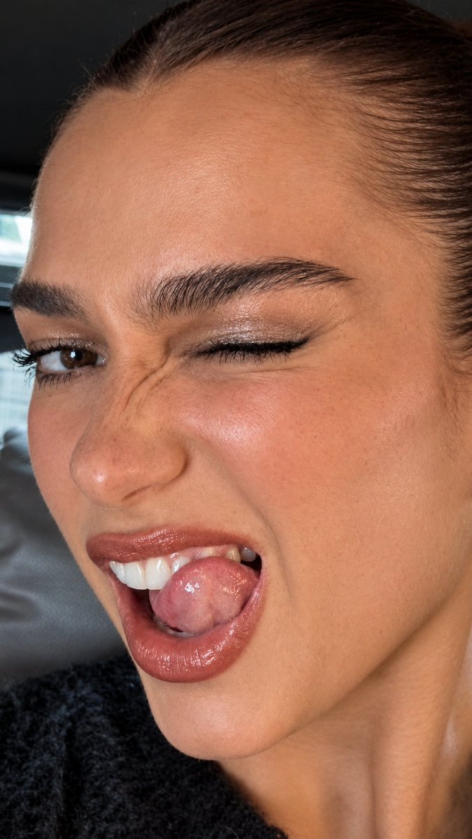 Dua Lipa UHQ Face card Image