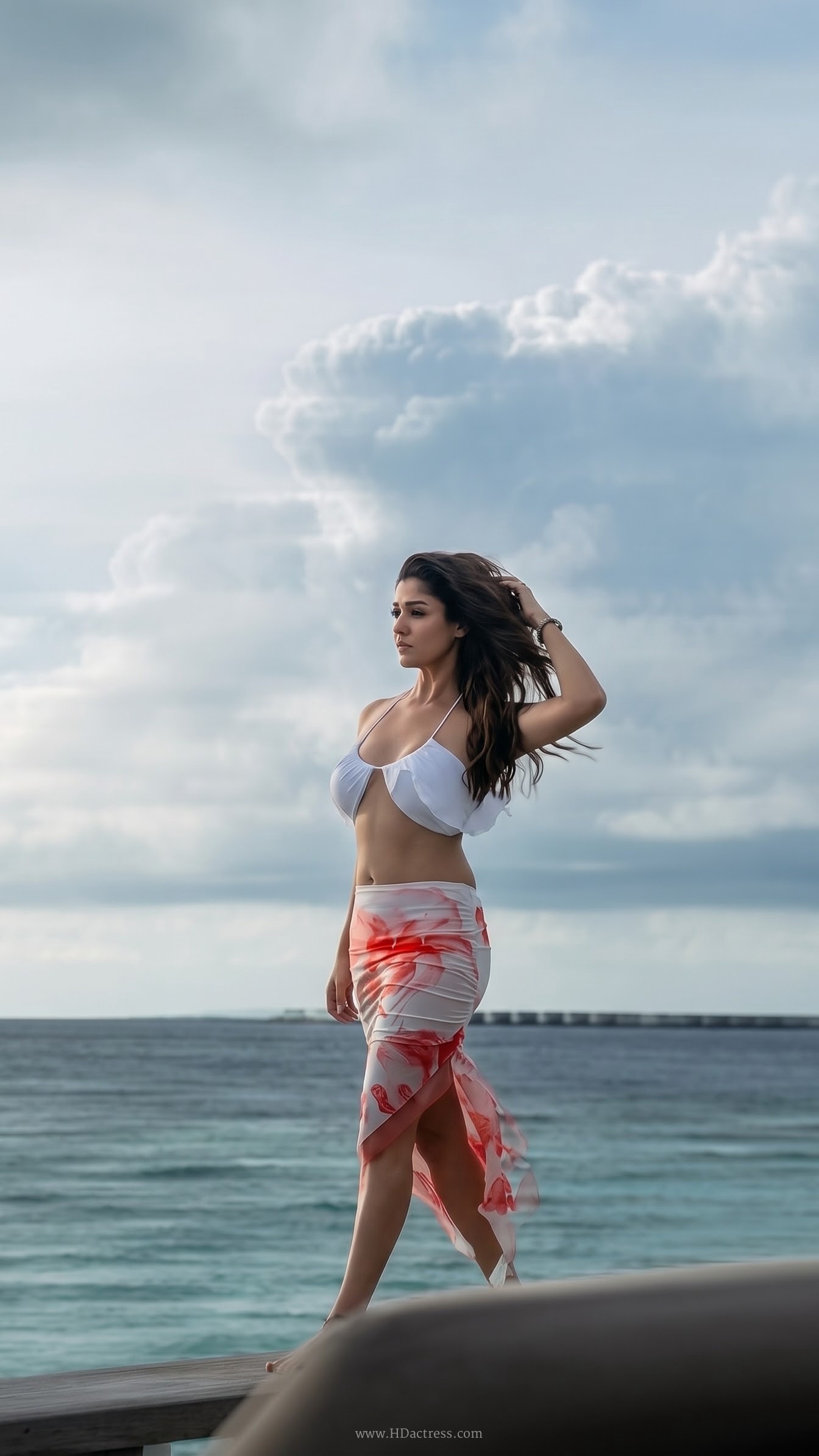 Nayanthara figures often listed as 34-26-34, bra size commonly guessed at 32B–34B