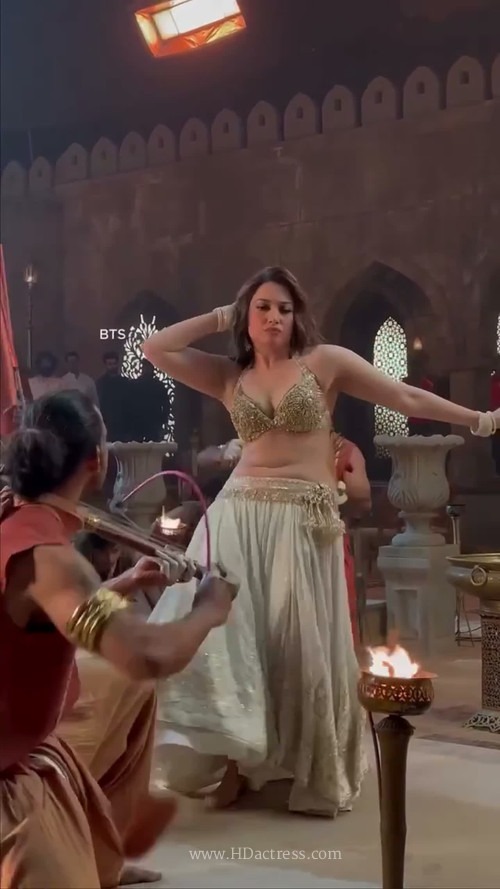 Tamannaah Bhatia Behind-the-Scenes Photos: Sizzling Curves, Soft Folds and Perfect Fit  

