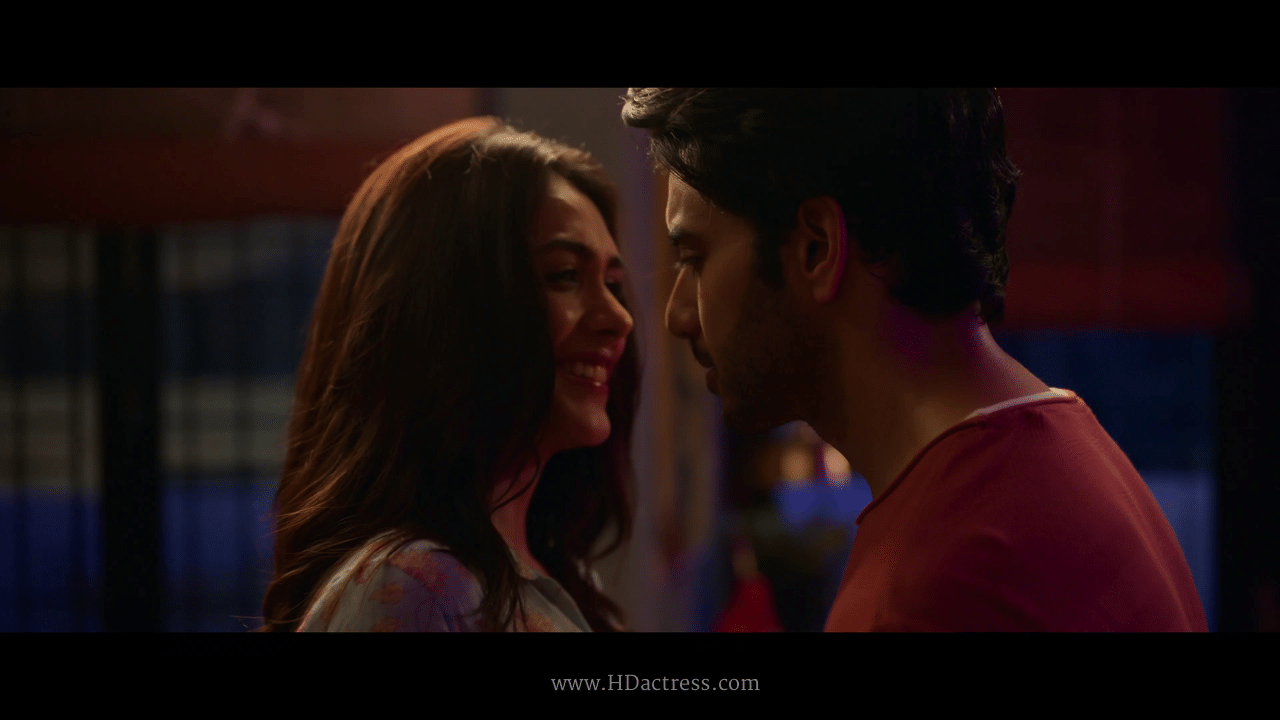 Exclusive Viral Stills of Mrunal Thakur from Pooja Meri Jaan