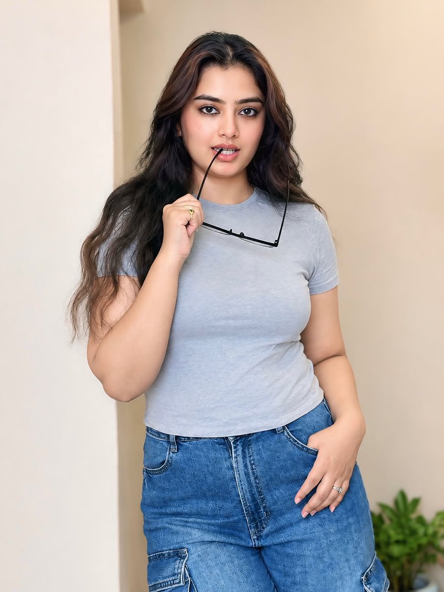 Komal More Latest HD Photos
