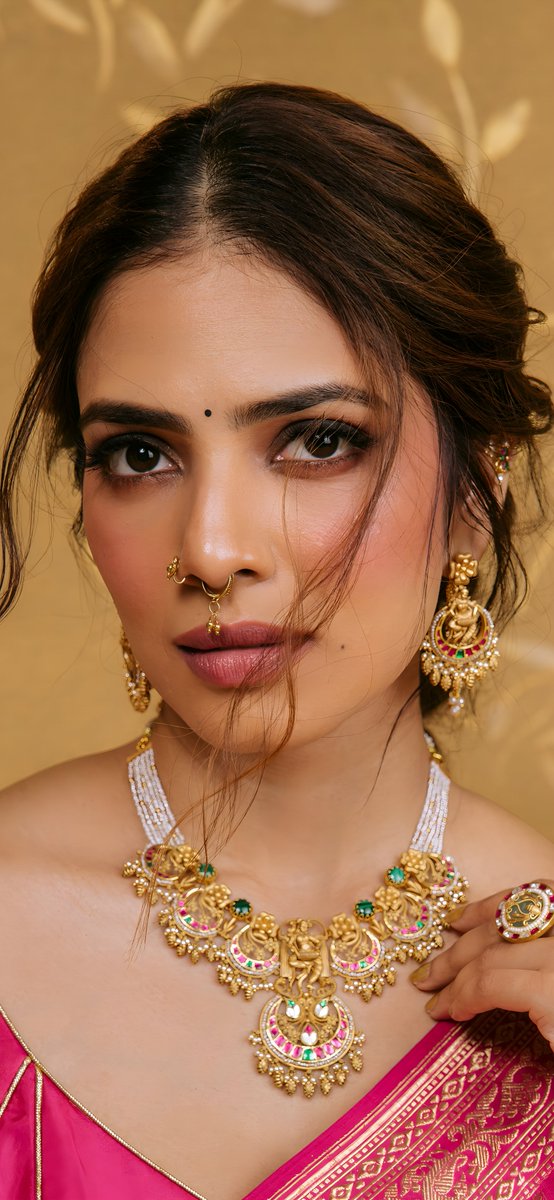 Malavika Mohanan #MalavikaMohanan Latest HQ Images