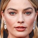 Margot Robbie HD Face card Image