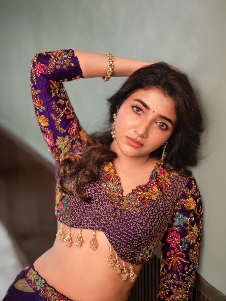 Mirnaa  Latest HD Photos