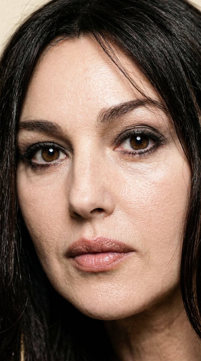 Monica Bellucci HD Face card Image
